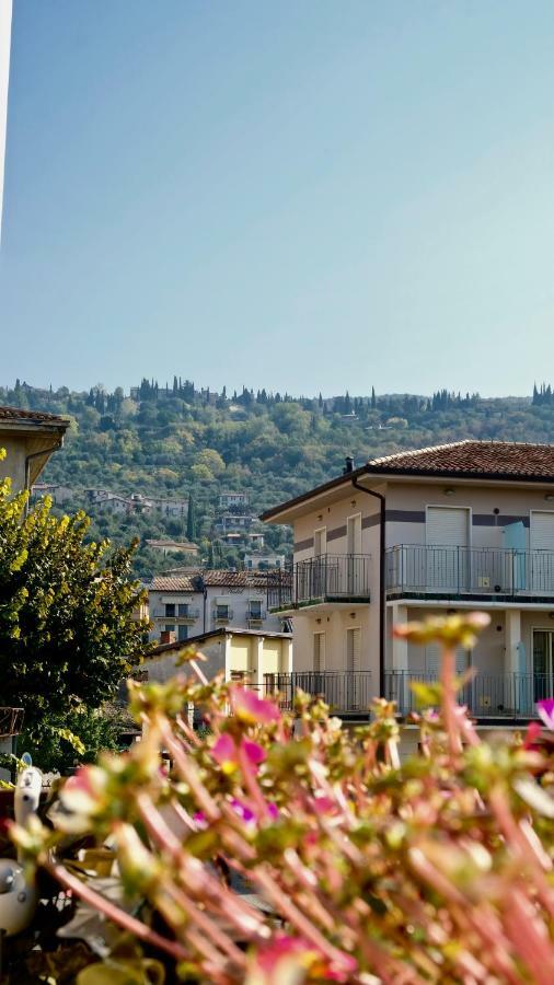 Boutique Apartment Ca Tulles Torri Del Benaco Luaran gambar